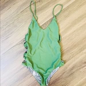 Acacia Florence one piece in forest green
